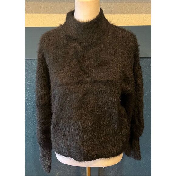 Guess Keyla Fuzzy Sweater - Picture 3 of 8